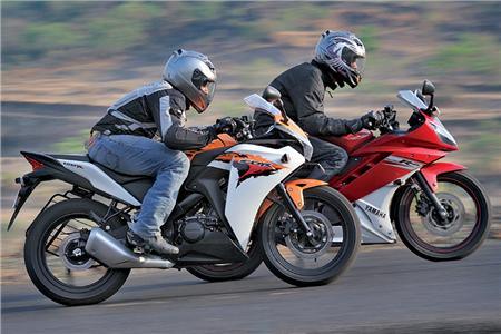 komparasi R15 vc cbr 150R image