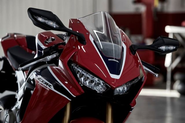 honda-cbr1000rr-sp-2017