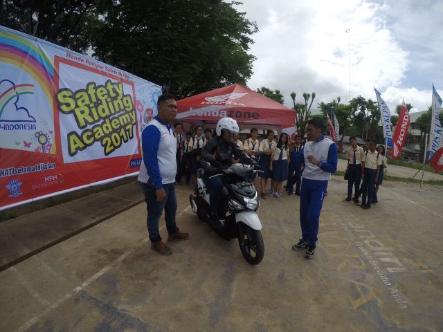 whatsapp-image-2017-02-17-at-12-25-00