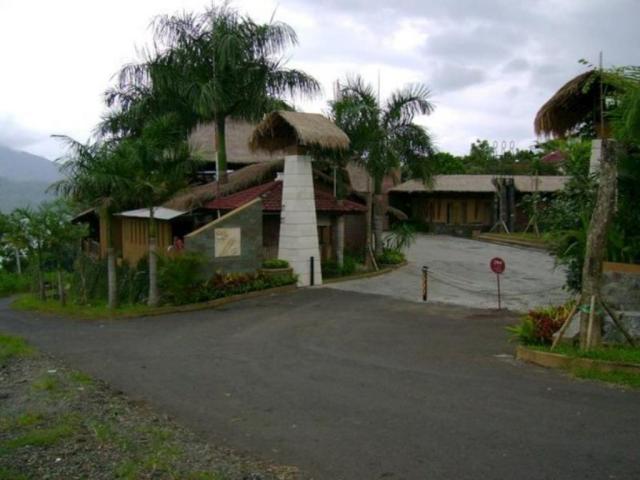 hotel wisata tulungagung