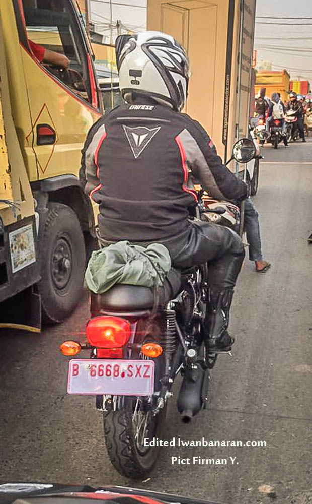 spyshot-Kawasaki-Estrella-175