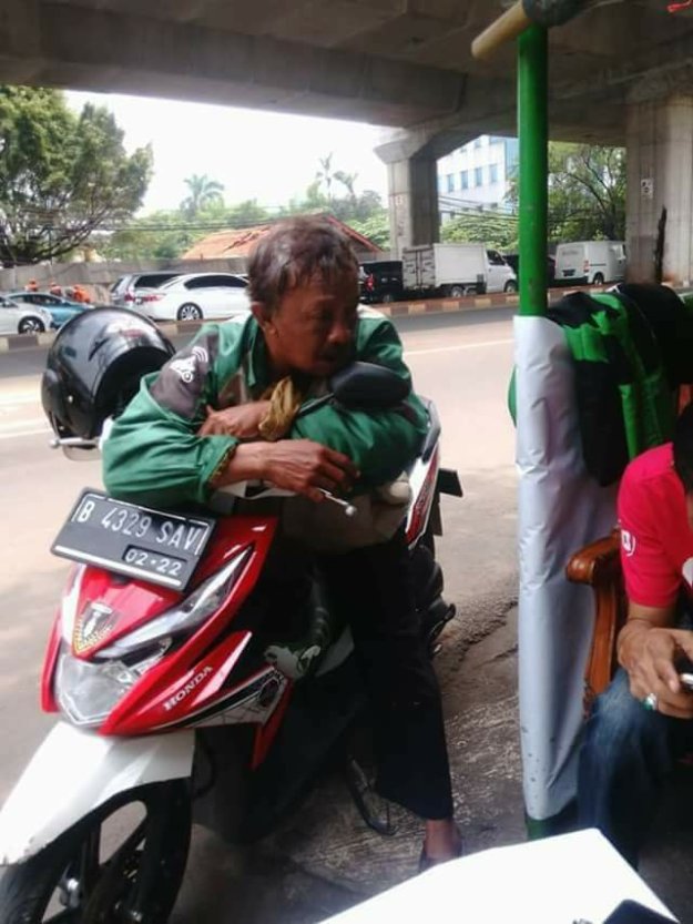 Akun Ojek Online dibekukan