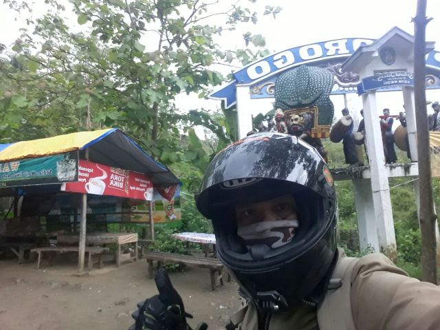 riding impression New CB150R 3