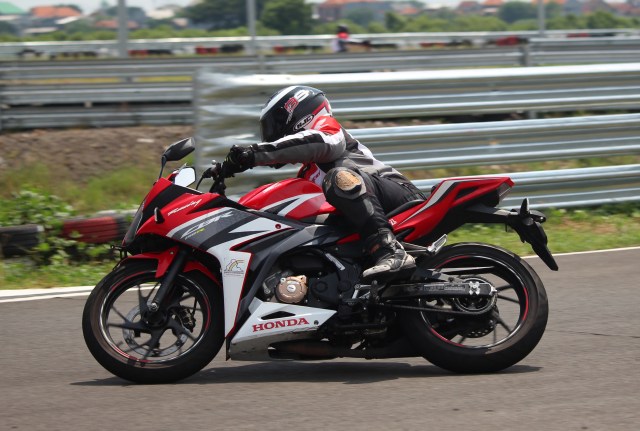 CBR250RR Track Day 33