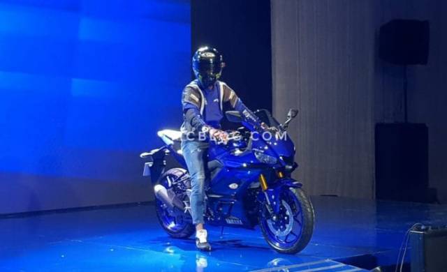 New R25 biru